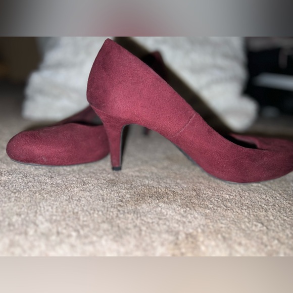 Red heels - Picture 4 of 4